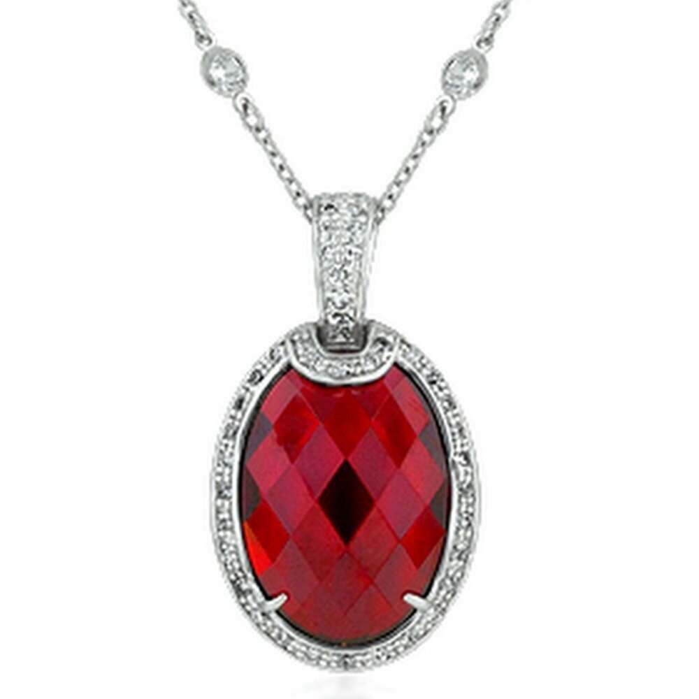Elegant Statement Pendant Necklace